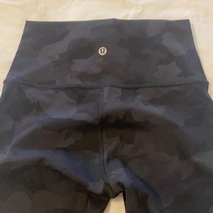 LuLuLemon Wunder Under Train Camo